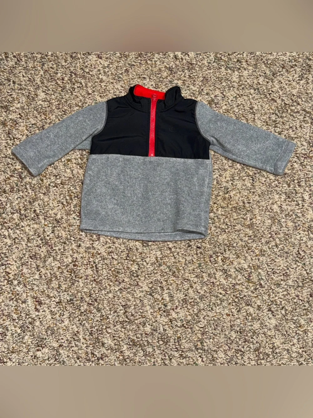 Carter's boys toddler infant size 9 months fleece sweater Pullover
